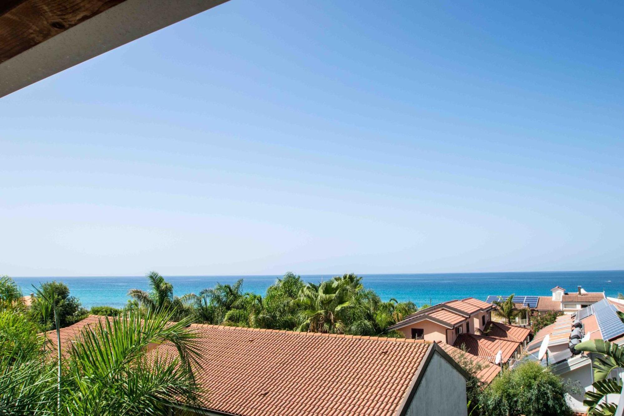 Hotel Resort Rocca Di Vadaro Capo Vaticano Pokoj fotografie